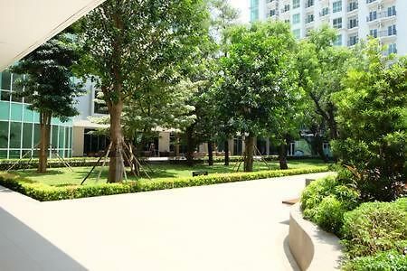 Premium One Bedroom at Woodland Park Residence Jakarta Eksteriør billede
